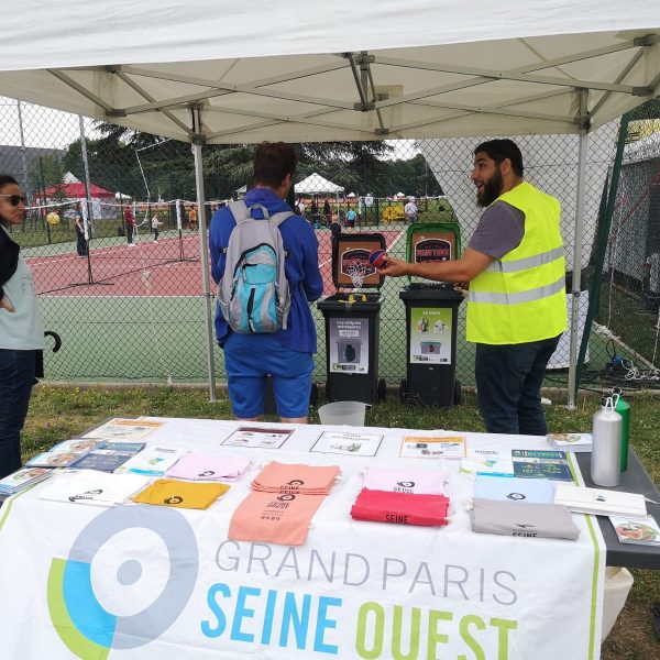 tri des déchets - containers - ludique