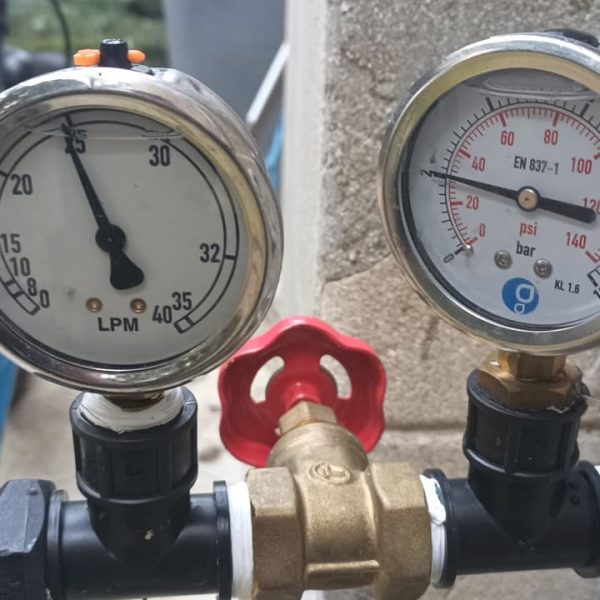 Manomètre - débimètre-raccords d'arrosage-conception d'arrosage automatique -mesure