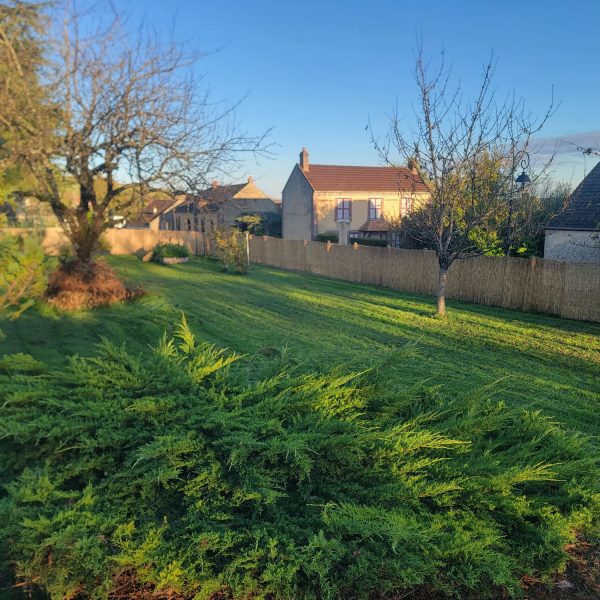 Pose d'une canisse occultante sur 150mètres linéaire